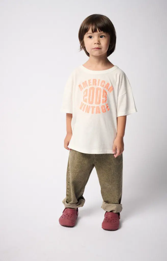 KUZA10AE26-OLIVE-MODEL-1-large.webp