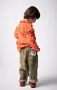 KUZA10AE26-OLIVE-MODEL-2-large.webp