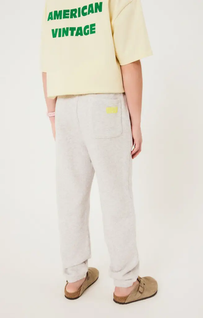 KKOD05AE26-POL-MODEL-3-large.webp