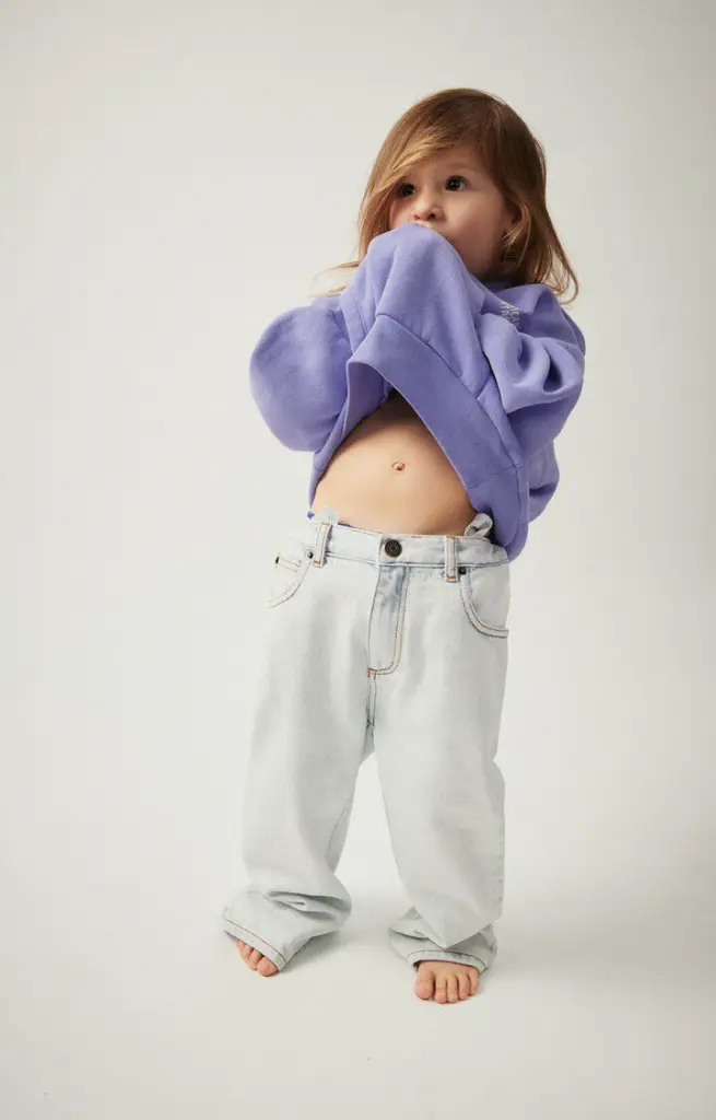 KJOY11BH26-WINBLE-MODEL-1-large.webp