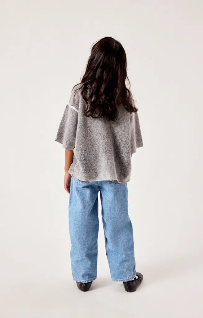 KJOY11CH26-AUTSTO-MODEL-2-large.webp