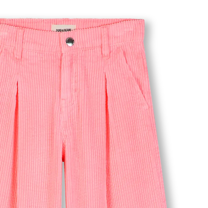 X60828_47L_003.webp
