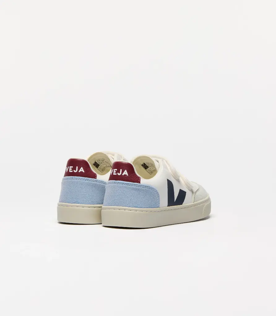 VEJA_XV0520607_back.webp