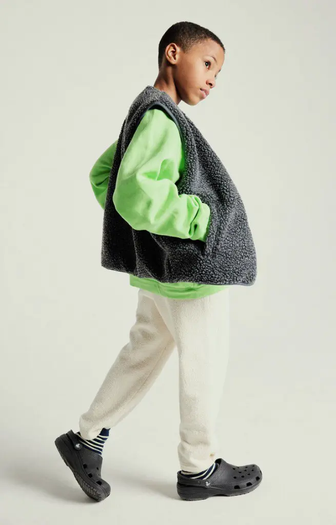 KHOK16EH26-ANTHCH-MODEL-2-large.webp