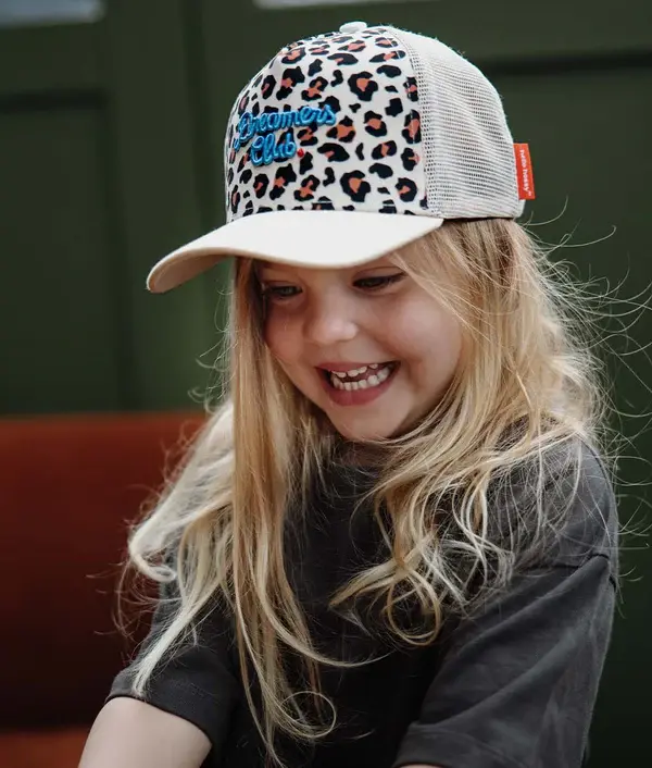 casquette-enfants-bebes-coton-biologique-trucker-imprime-leopard-1-hello-hossy.webp