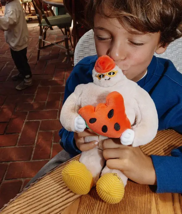 peluche-frosty-yeti-enfants-5d4f2a6f.webp